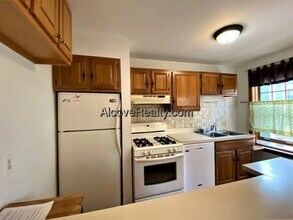 77 Liberty Ave in Somerville, MA - Building Photo - Building Photo