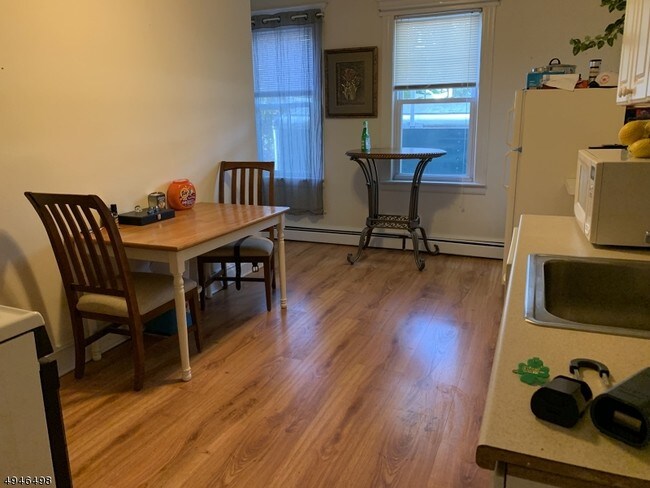 17 Bowers Ln-Unit -A in Chatham, NJ - Building Photo - Building Photo