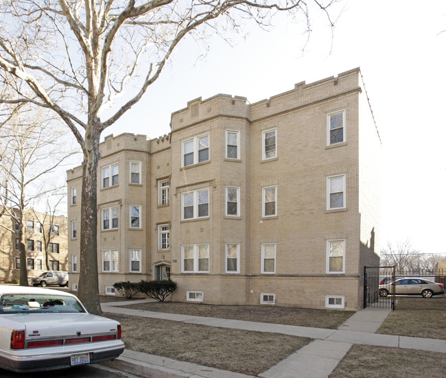 5853-5859 N Artesian Ave in Chicago, IL - Building Photo - Building Photo