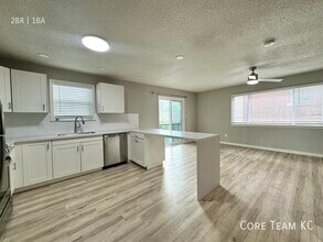 3923 Wyandotte St-Unit -7 in Kansas City, MO - Building Photo - Building Photo