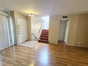 1836 E Huntington Dr in Duarte, CA - Building Photo - Building Photo