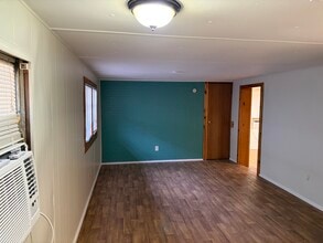 13312 McComb Rd in Conroe, TX - Foto de edificio - Building Photo