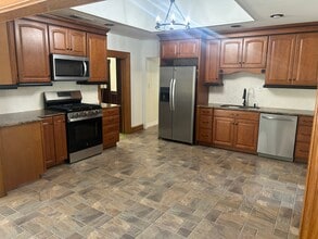 402 S Central St in Hallsville, TX - Building Photo - Building Photo