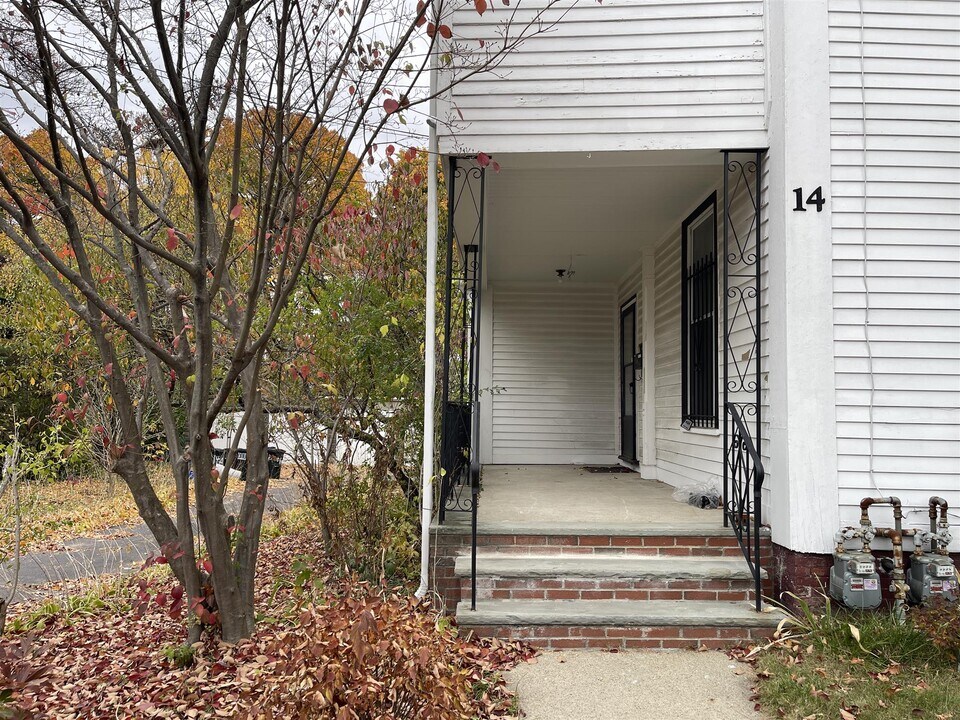 14 Cherry St in Somerville, MA - Foto de edificio