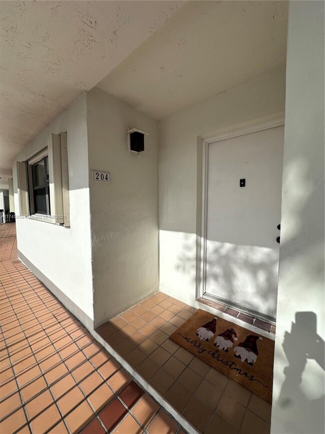 461 NW 107th Ave, Unit 204 in Miami, FL - Building Photo - Building Photo