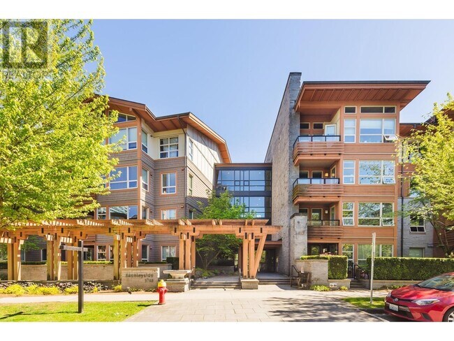 5788 Birney Ave in Vancouver, BC - Building Photo - Building Photo