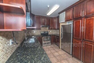 1459 MacArthur Blvd in Oakland, CA - Building Photo - Building Photo