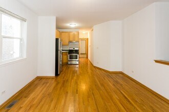 1319 N Campbell Ave, Unit M08H in Chicago, IL - Building Photo - Building Photo