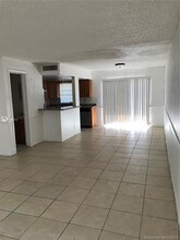 2011 NW 59th Ave-Unit -2015 in Lauderhill, FL - Building Photo - Building Photo