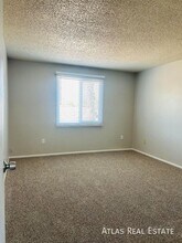3849 E Ludlow Dr in Phoenix, AZ - Foto de edificio - Building Photo