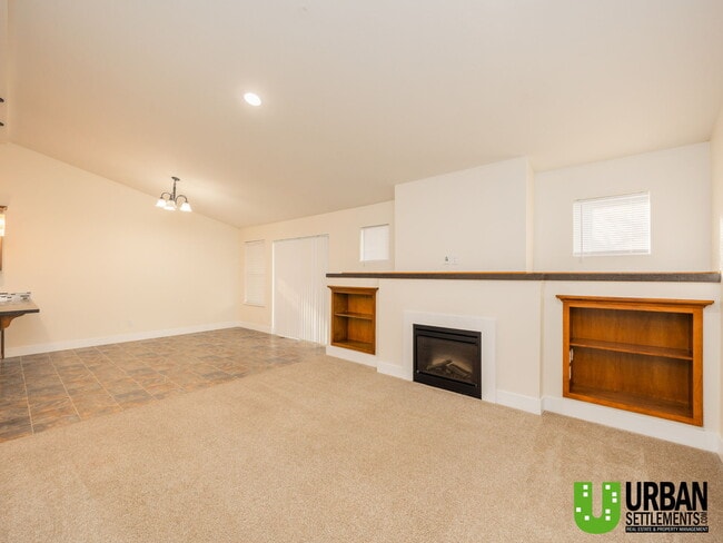 property at 9820 E Knox Ave