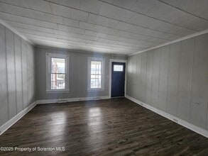 1045 Prescott Ave in Scranton, PA - Building Photo - Building Photo