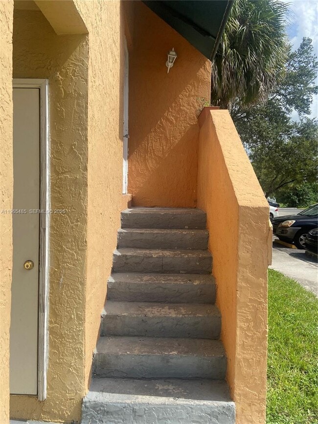 2421 NW 56th Ave in Lauderhill, FL - Building Photo - Building Photo