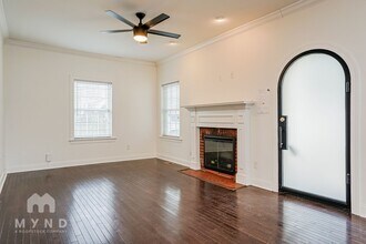 211 Idlewild Ave, Unit 10301 in Raleigh, NC - Building Photo - Building Photo