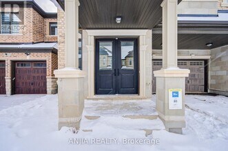 3428 Mosley Gate in Oakville, ON - Building Photo - Building Photo