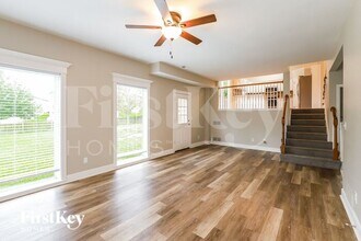 11216 N Sycamore Ct in Kansas City, MO - Building Photo - Building Photo