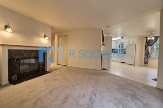 8653 Avondale Rd NE in Redmond, WA - Building Photo - Building Photo