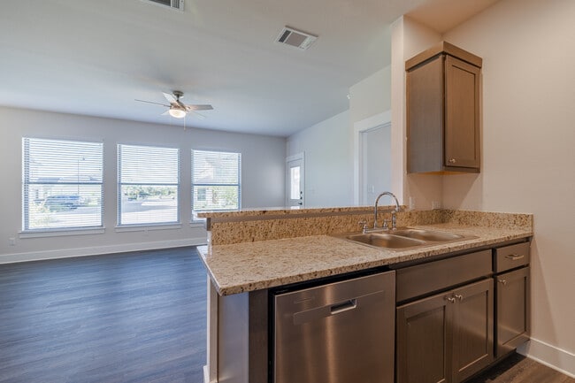 Windermere Parke Garden Villas in Pflugerville, TX - Foto de edificio - Interior Photo