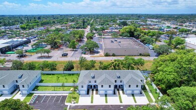 3868 Patio Ct in Lake Worth Beach, FL - Building Photo - Building Photo