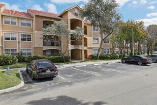 11600 SW 2nd St in Pembroke Pines, FL - Building Photo