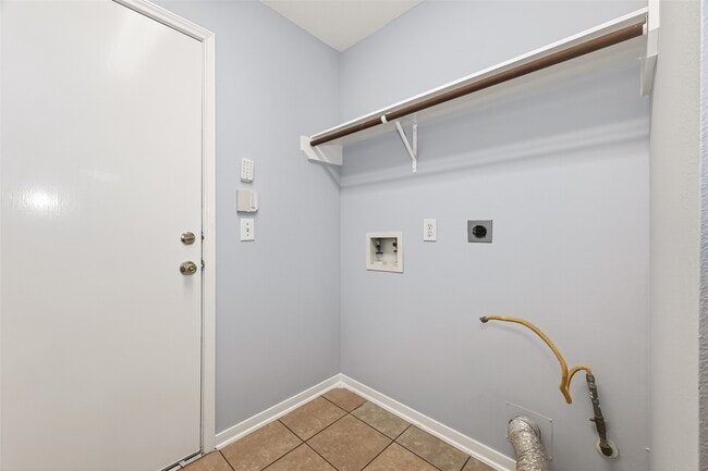 3135 Silver Cedar Trail