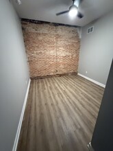127 W Michigan Ave, Unit 127 E in Marshall, MI - Building Photo - Building Photo