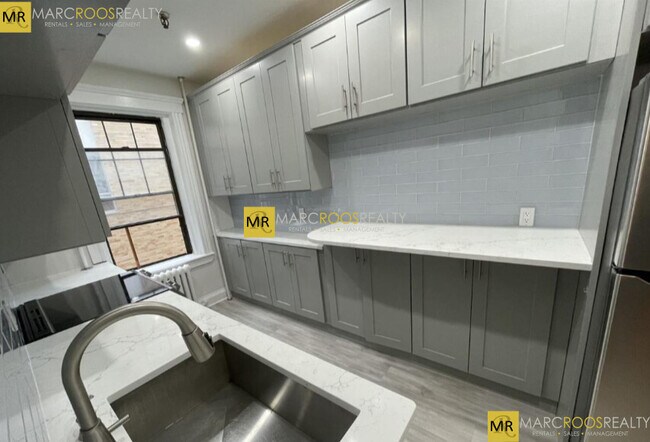 370 Chestnut Hill Ave, Unit 21 in Boston, MA - Building Photo - Building Photo