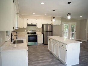 914 Edison Rd in Raleigh, NC - Building Photo - Building Photo