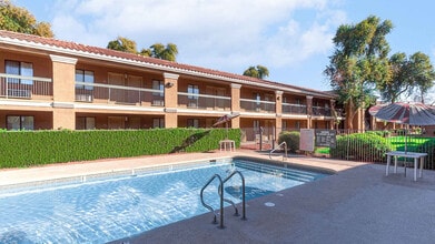 Residence at McDowell in Phoenix, AZ - Building Photo - Building Photo