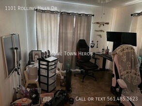 1101 Rolling Hills Dr in Longview, TX - Building Photo - Building Photo