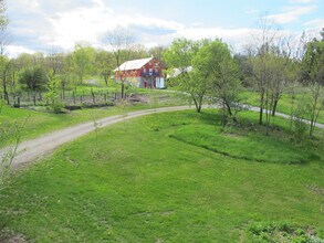 130 US-4, Unit Apt 2 in Schuylerville, NY - Foto de edificio - Building Photo