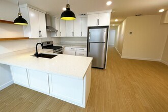 2010 E Kearney St in Laredo, TX - Building Photo - Building Photo