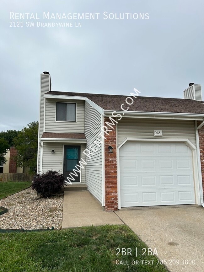 property at 2121 SW Brandywine Ln