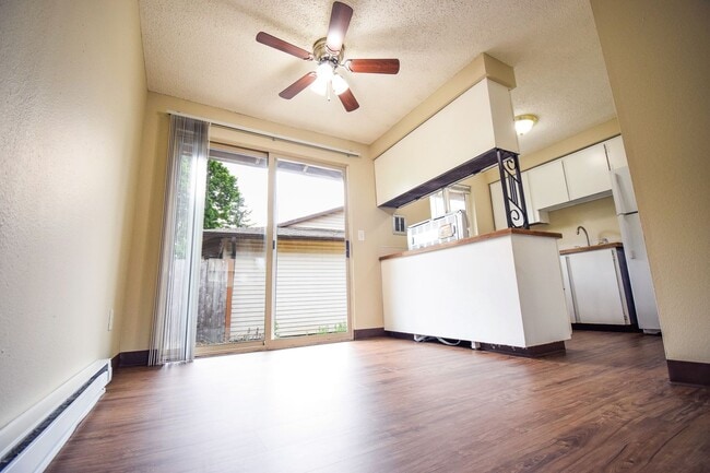 property at 915 NE 90th Ave