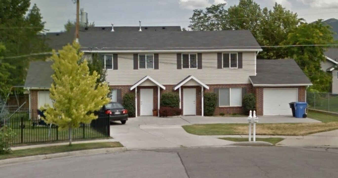 2037 E Lee Way Cir in Salt Lake City, UT - Building Photo