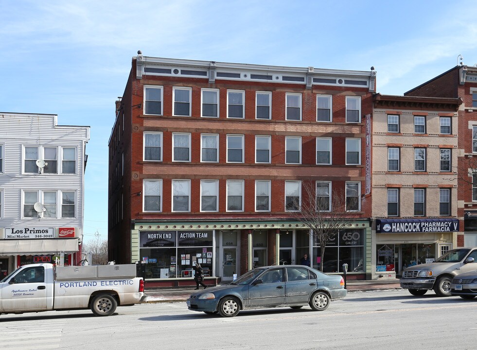 Nehemiah Housing in Middletown, CT - Foto de edificio