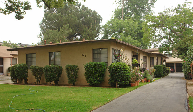 142 Sierra Bonita Ave in Pasadena, CA - Building Photo - Building Photo