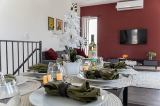 3987 Dalton Ave in Los Angeles, CA - Foto de edificio - Building Photo