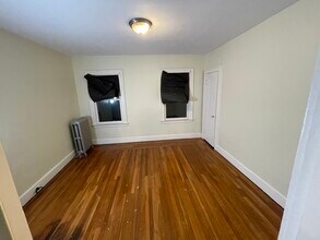 25 Gorham Ave, Unit 1 in Hamden, CT - Foto de edificio - Building Photo