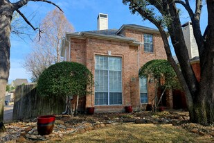 6116 Thursby Ave in Dallas, TX - Building Photo