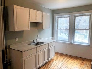 269 Huron Ave, Unit 2 in Cambridge, MA - Foto de edificio - Building Photo