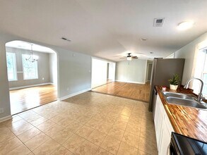 126 Shady Pines Dr in Hampstead, NC - Foto de edificio - Building Photo