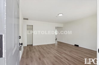 4209 Penelope Dr in Toledo, OH - Building Photo - Building Photo