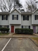 1015 Parkthrough St in Cary, NC - Building Photo