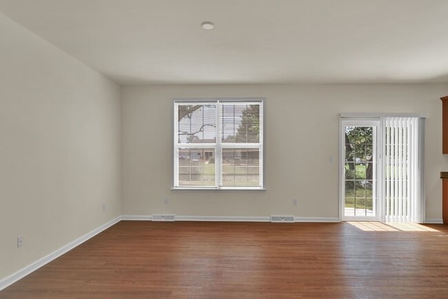 137 Revolutionary Blvd in Dover, DE - Building Photo - Building Photo