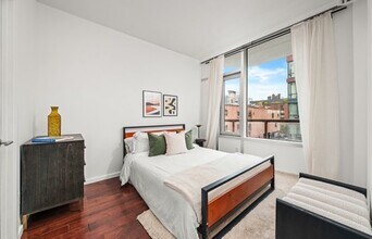 40 N 4th St in Brooklyn, NY - Foto de edificio - Building Photo