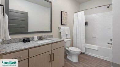 5025 Wembley Central Ln, Unit 1501 in Charlotte, NC - Foto de edificio - Building Photo