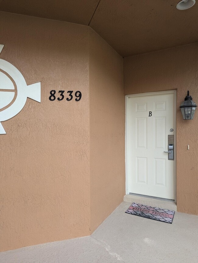 8339 Mulligan Cir in Port St. Lucie, FL - Building Photo - Building Photo