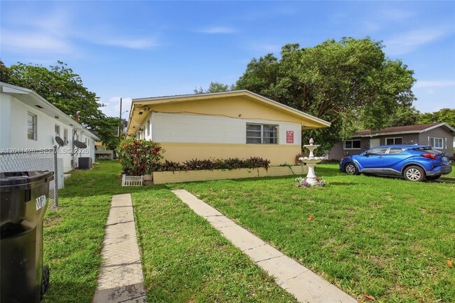 28 NW 170th St