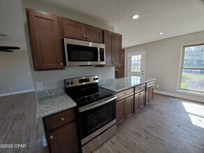 211 Sukoshi Dr in Panama City, FL - Building Photo - Building Photo